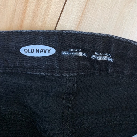 Old Navy black denim shorts size 4 - Picture 3 of 6